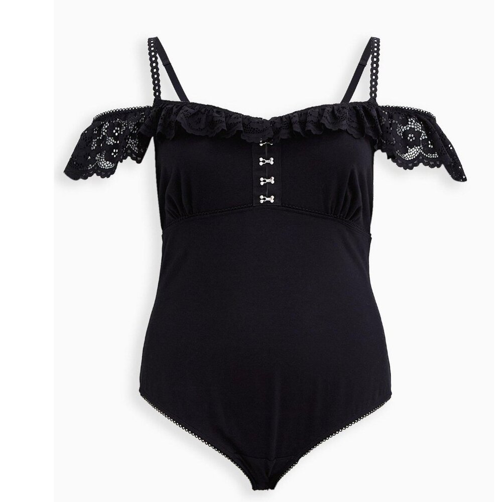 Plus Size 3X Black TORRID Black Lace Trim Cold Shoulder Bodysuit Gothic Sexy